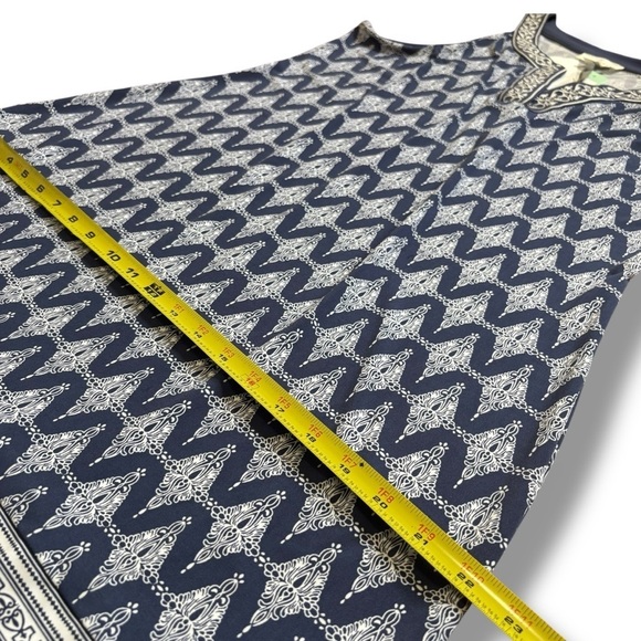 NWT Magnolia Grace Blue White Alhambra Embroidered Trim Knit Dress - Size Large - Picture 6 of 10